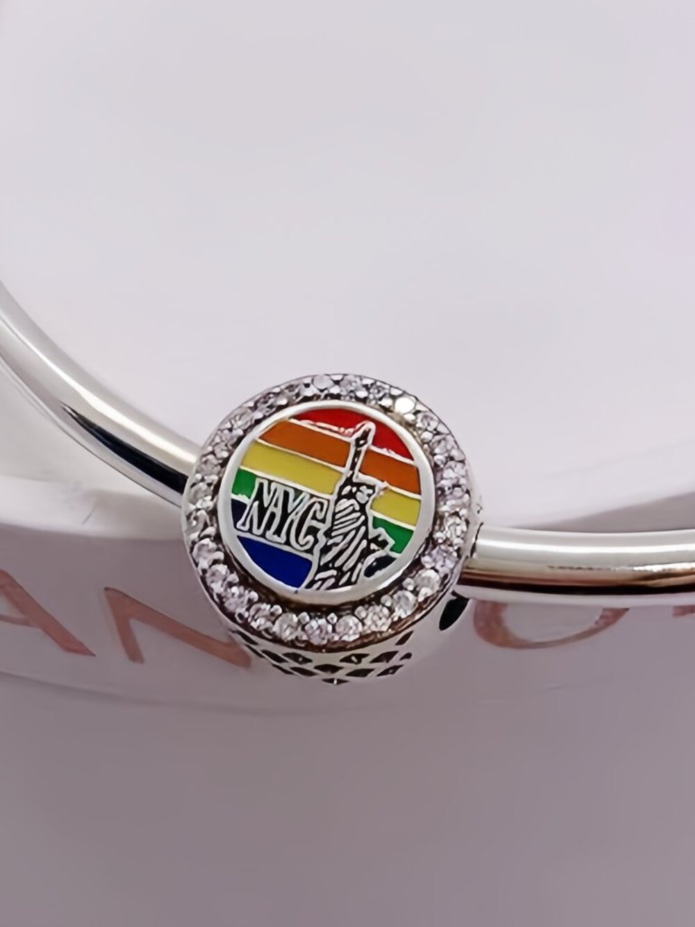 Pandora NYC Enamel Heart Charm S925 ALE Statue of Liberty New York City Landmark